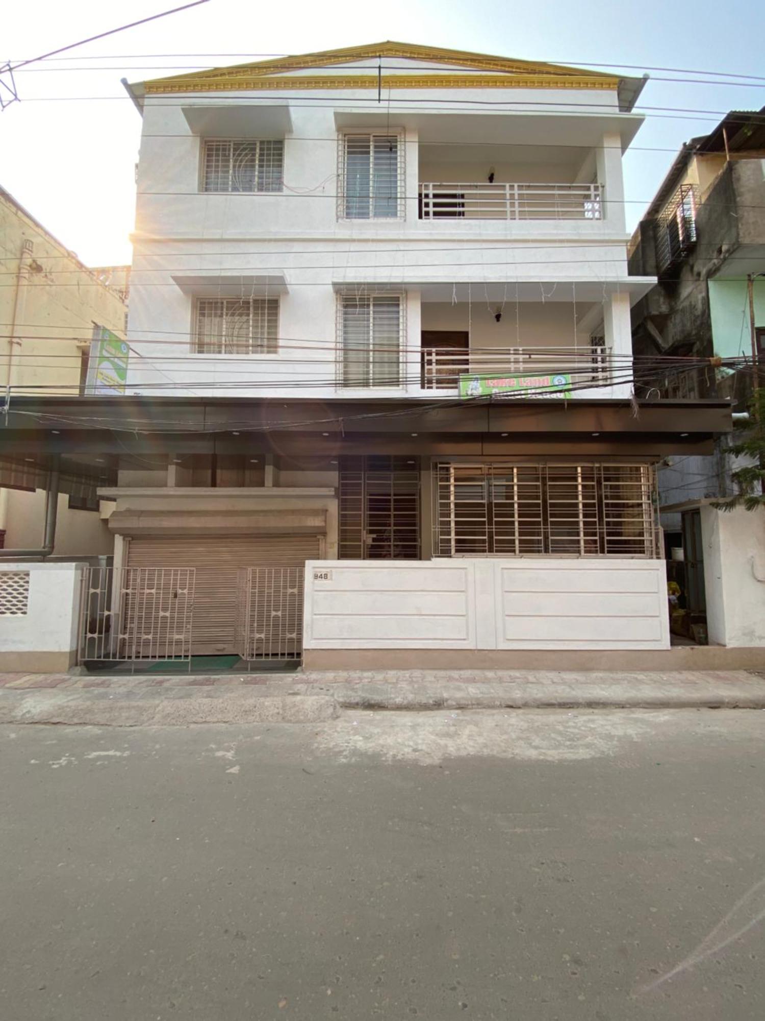 Lake Land Guest House Kolkata Exterior photo