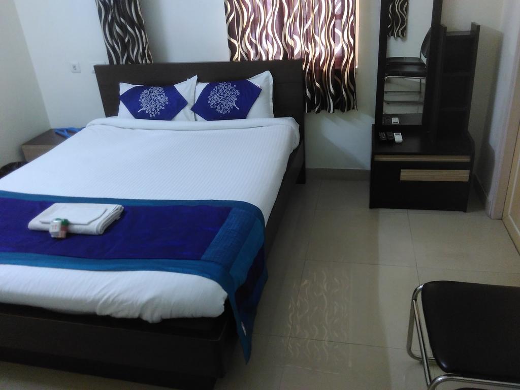 Lake Land Guest House Kolkata Exterior photo